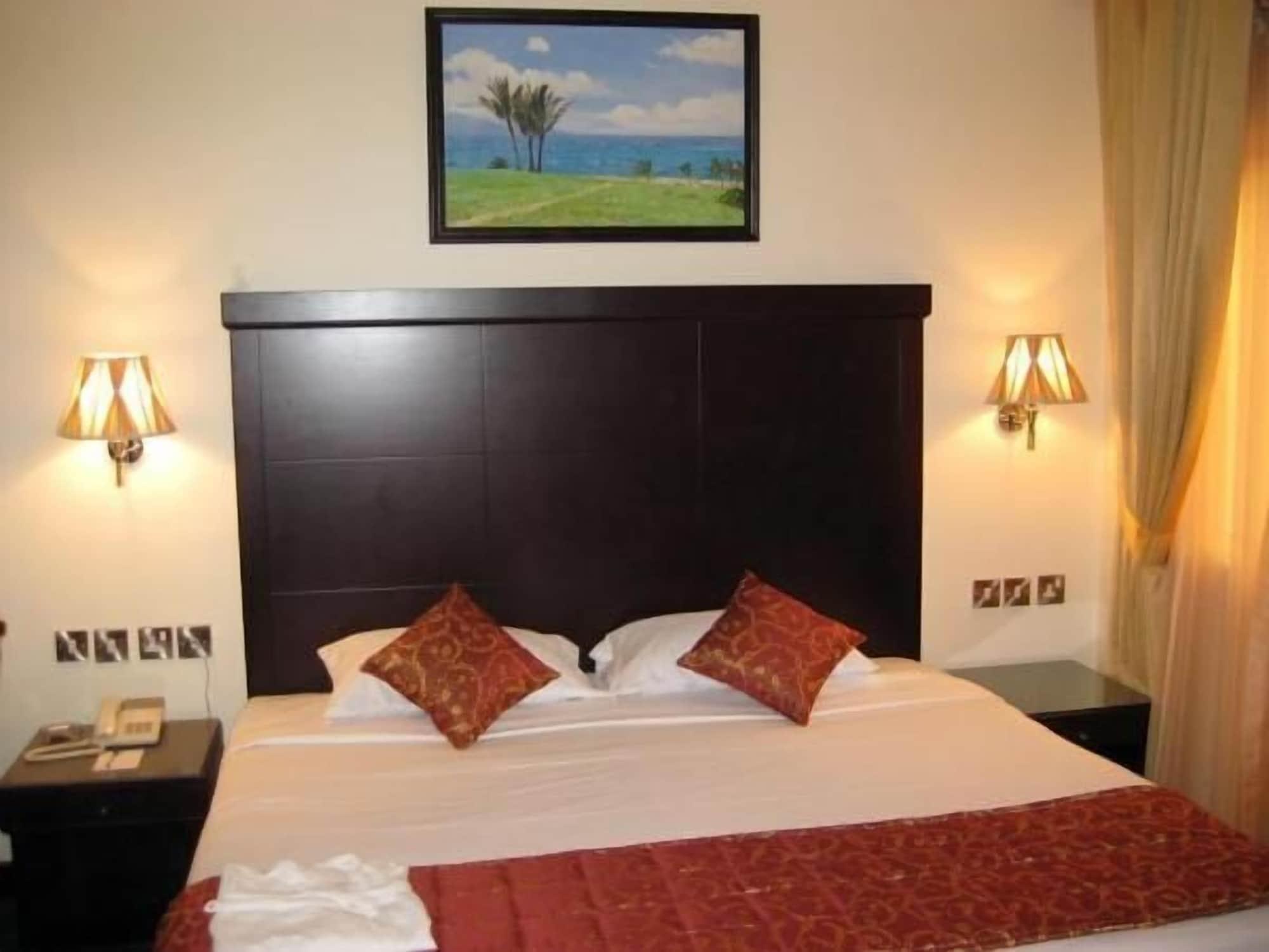 Ramee Garden Hotel Apartments Abu Dhabi Exterior photo